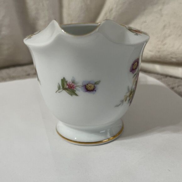 Harmony House-replacement Creamer-Dresdania…Nice! - Picture 4 of 8